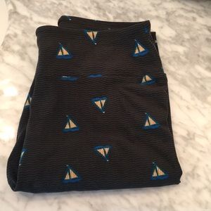 Lularoe sailboat leggings OS